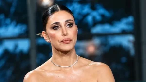 Belen Rodriguez risponde a Fabrizio Corona: “Fermati, pensa ai tuoi figli”.