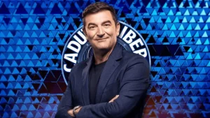 Caduta Libera con Max Giusti: band dal vivo, giochi inediti e una sorpresa musicale