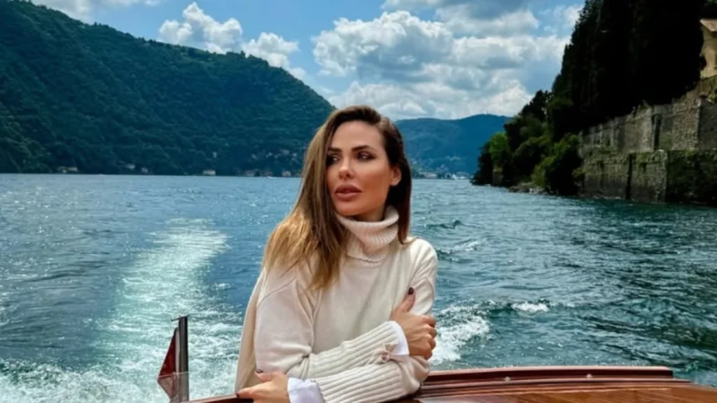 Ilary Blasi vende villa di “Unica”: prezzo oltre 3 milioni di euro.
