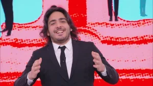 Max Angioni lascia Le Iene e debutta nel GialappaShow: nuova avventura in arrivo!