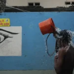 Problemi di qualità dell’acqua urbana nelle comunità a basso reddito della capitale commerciale dello Sri Lanka.