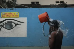 Problemi di qualità dell’acqua urbana nelle comunità a basso reddito della capitale commerciale dello Sri Lanka.