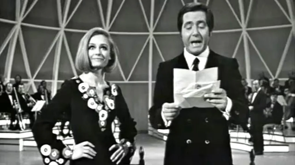 10 ottobre 1970: va in onda la prima puntata di Canzonissima, con Raffaella Carrà e Corrado