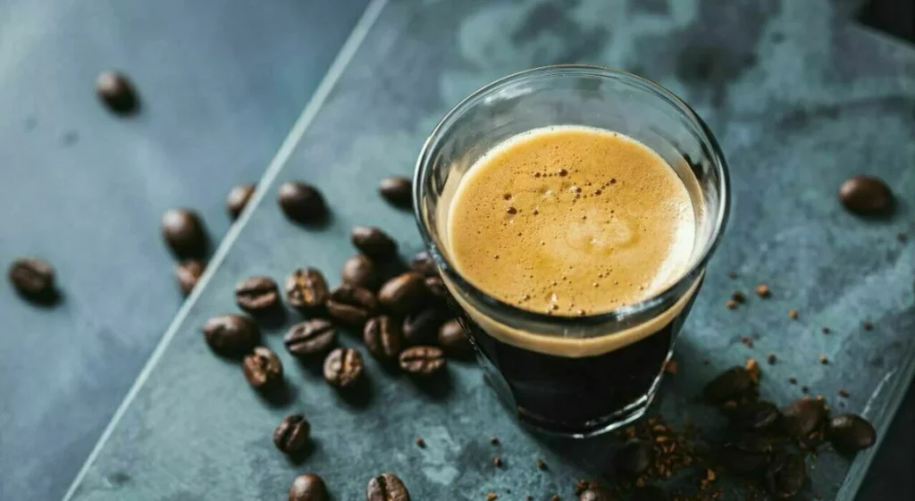 Caffè: quante tazzine al giorno? Scopri cosa conta oltre il numero.