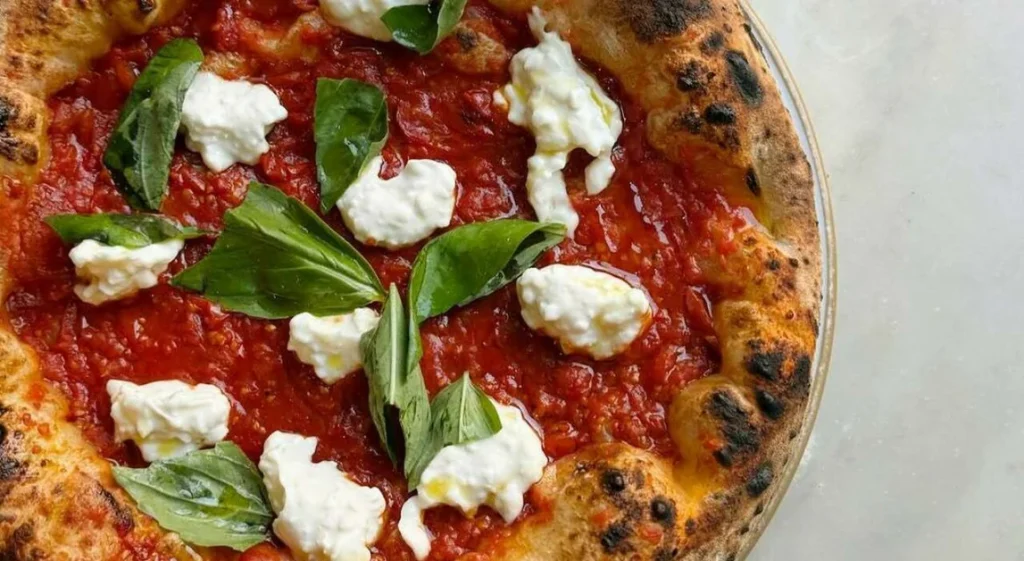 La pizzeria top al mondo nel 2026? Scopri la classifica di 50 Top Pizza a Londra!