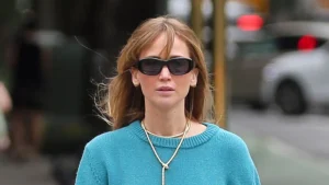 Jennifer Lawrence rocks the perfect transitional shoe for every outfit, even when it’s not boot weather.