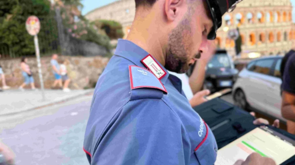 Furti e rapine nei luoghi di movida e turismo a Roma, 8 arresti