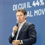Conte “L’obiettivo è cambiare l’Italia, non siamo disposti a indietreggiare”
