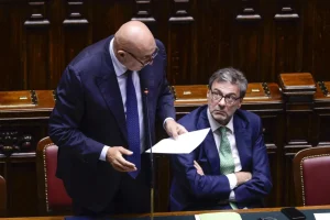Crosetto “Per la missione Aspides abbiamo chiesto che tutti i Paesi Ue contribuiscano”