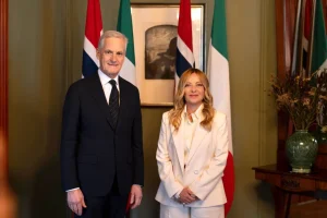 Bilaterale Italia-Norvegia a Oslo, Meloni: “Allarghiamo la cooperazione e lavoriamo per il sostegno all’Ucraina”