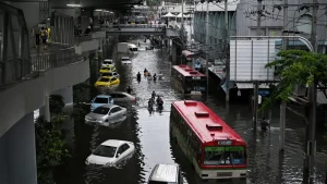 Bangkok dichiarata zona colpita da disastro dopo gravi inondazioni: cosa devono sapere i viaggiatori.