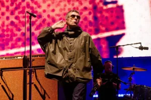 Gli Oasis tornano a Roma: Onorato annuncia l’atteso ritorno dal vivo