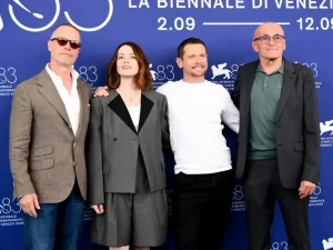 Danny Boyle e Guy Pearce inaugurano Venezia 83 con il film “Ink”