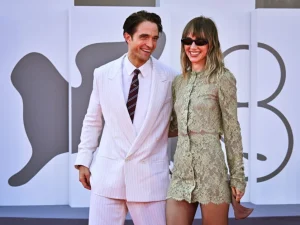 Venezia 83, Robert Pattinson indaga su pedofilia nel thriller intenso “Primetime”