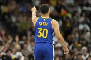 Nba, Curry rinnova con Golden State: biennale da 116 milioni di dollari