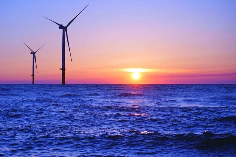 Modi ecologici per l’energia eolica offshore: 10 soluzioni promettenti per un futuro sostenibile.