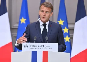 Macron “La minaccia ibrida russa contro l’Europa si è intensificata”