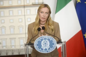 Meloni “All’Ue chiediamo flessibilità aggiuntiva per famiglie e imprese”