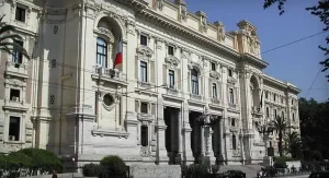 Precari Docenti e Ata: Trend del Mercato in Discussione tra Ministero e Sindacati