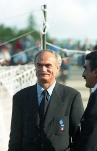 Addio a Sandro Mazzola: interrogazioni prima delle partite e il valore educativo dello sport.