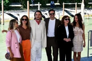 Venezia 83, “The Echo Chamber”: Pallaoro celebra l’amore e il dolore nell’ultimo Bertolucci