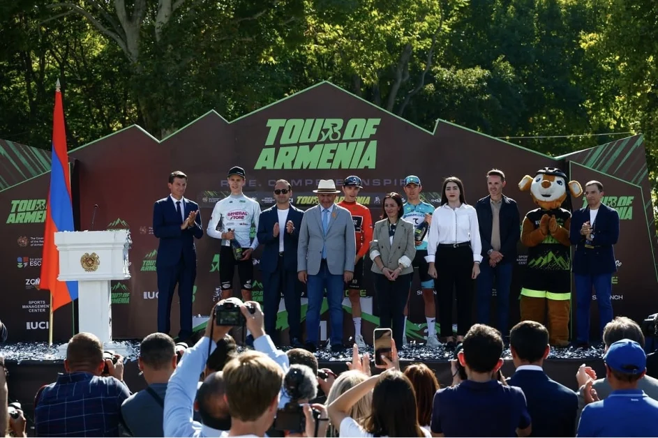 Tour of Armenia, l’Ambasciatore Ferranti partecipa alla cerimonia di premiazione