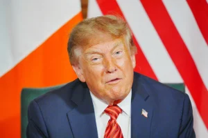 Trump “Mi aspetto ulteriori colloqui con l’Iran”