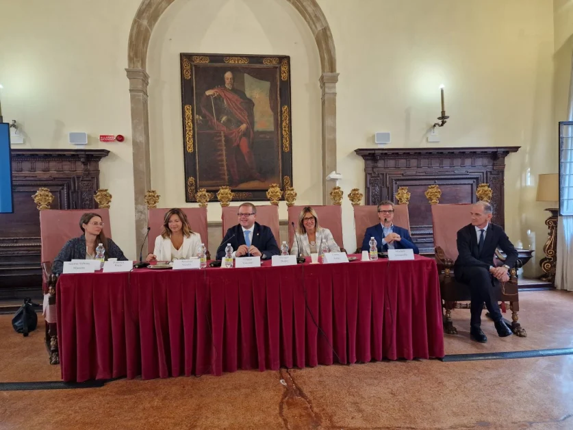 Rocca di Monselice, inaugurata la nuova scala di accesso al Mastio Federiciano. Giacinti “Regione Veneto continuerà a investire”