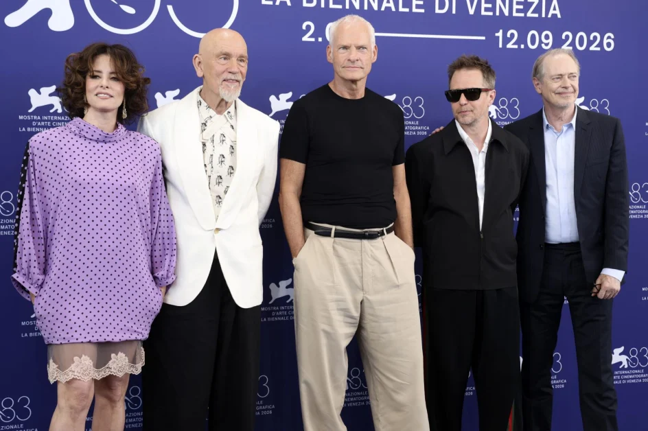 Wild Horse Nine: John Malkovich agente CIA malato terminale a Venezia 83 protagonista thriller intenso