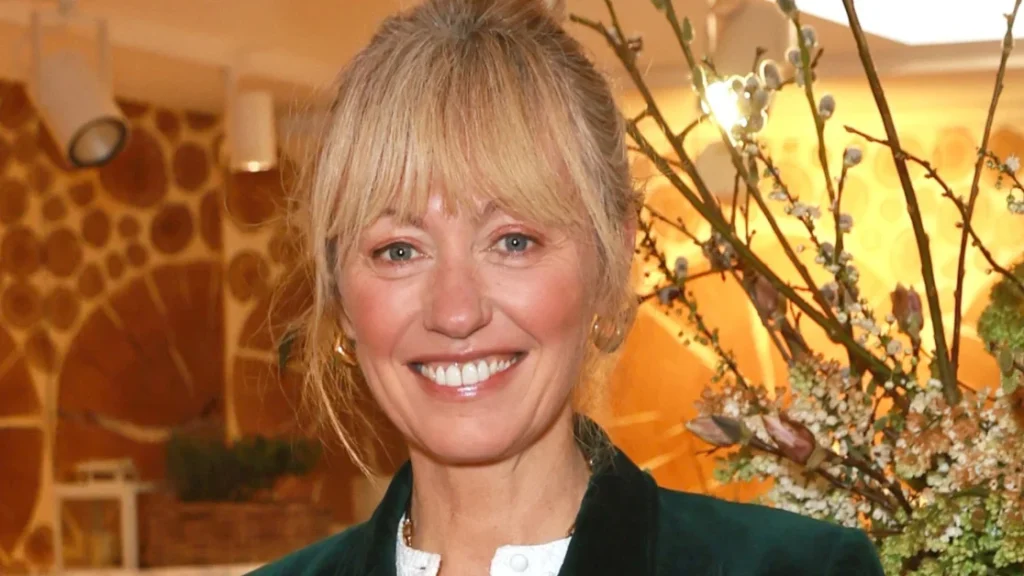 Clodagh McKenna’s Effortless NYC Style: Wide-Leg Jeans, Billowy Shirt, Slouchy Suede Bag