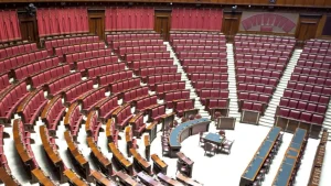 Decreto Pa: le nuove misure per la scuola includono l’esperienza paritaria per l’insegnamento