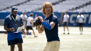 “Chad Powers 2: il ritorno di Russ Holliday” – L’alter ego di Russ Holliday torna in azione.