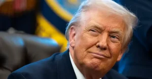 Trump ordina al governo degli Stati Uniti di chiamare l’IA ‘Super Intelligenza’: quali implicazioni?