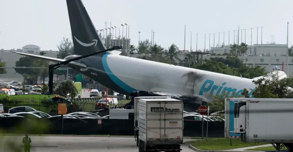Incidente aereo cargo Amazon all’aeroporto di Miami: tutte le informazioni necessarie.