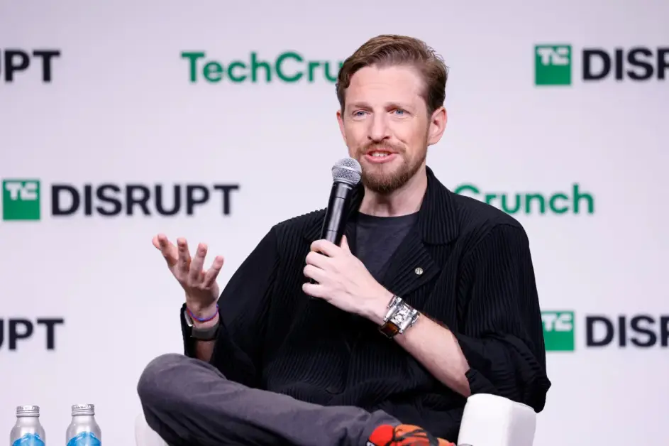 Automattic conferma il ritorno di Mullenweg come CEO dopo il tentativo di rimozione dal consiglio.