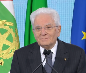Il presidente Mattarella sulla violenza contro i docenti: “Genitori consapevoli del fallimento educativo”