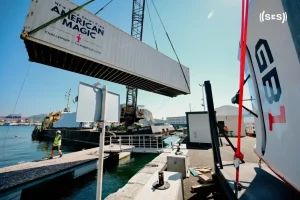 America’s Cup, il Team Usa arriva a Nisida. Nepi “Ipotesi Napoli 2029? Dimostreremo che è il luogo perfetto”