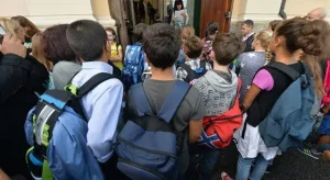 Scuole aperte in Emilia Romagna il 31 agosto: genitori e presidi plaudono, docenti scettici sugli investimenti.