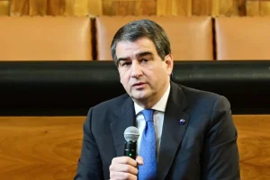 Commissione Ue presenta bilancio ambizioso per rilanciare crescita e innovazione in Europa
