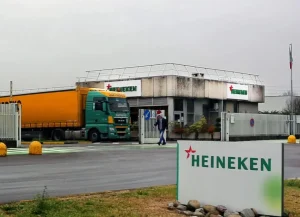 Heineken rinnova contratto per mille dipendenti: novità e benefici per collaboratori italiani.