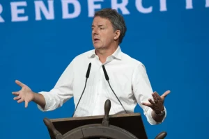 Renzi chiude la Leopolda e lancia un appello ai riformisti di Forza Italia: “Venite con noi”