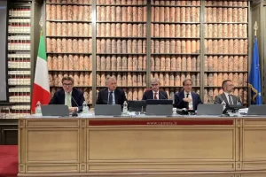Giorgetti: economia italiana resiste nonostante forte incertezza globale, segnali di stabilità importanti