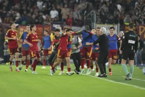 Castro e Lulli stendono il Genoa, la Roma vince 2-0 all’Olimpico