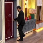 Alex Belli al Grande Fratello Vip: la sua fuga e il calci alla porta sorprendono tutti.