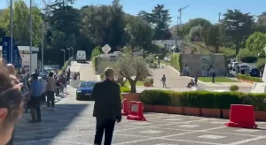 Titolo: “Arrivo al Gemelli: La mia esperienza nell’ospedale romano più importante”