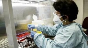 Varianti Covid: Sintomi del nuovo ceppo americano che preoccupa nel Regno Unito