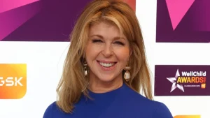 Kate Garraway’s elegant sapphire dress: the perfect blend of knitwear and satin for autumn events