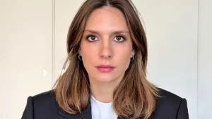 Beatrice Arnera sola dopo l’abbandono improvviso delle colleghe: cosa è successo davvero