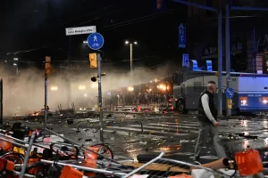 Scontri a Bologna, il Comune si costituirà parte civile per chiedere i danni ai responsabili