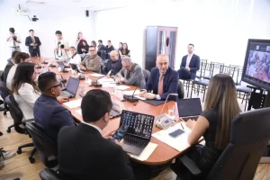 Ecuador, l’ambasciatore italiano Davoli invitato a una riunione della commissione giustizia del Parlamento